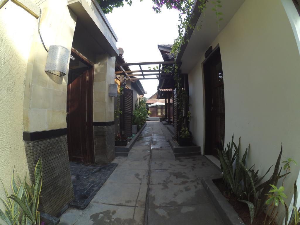 杜鲁帕迪平房酒店 吉利特拉旺安 外观 照片
